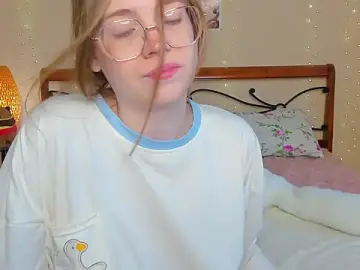 Stripchat Free Porn Cam of miya_soft