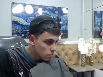 Stripchat Sex Cam of Ethanx18_