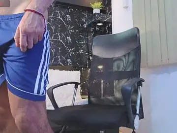 Stripchat Adult Webcam of MR_EITHAN