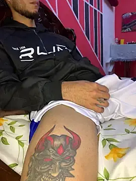 Stripchat Adult Webcams of tanned_boy
