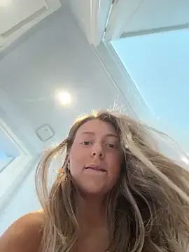 Stripchat Watch Live Sex Cams of curvyflawless