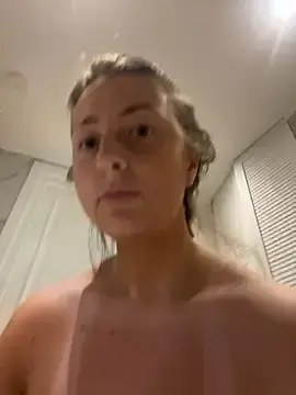 Stripchat Watch Live Sex Cams of curvyflawless