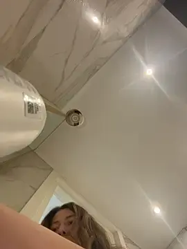 Stripchat Live Sex of curvyflawless