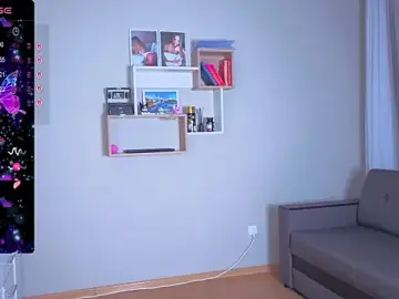 Stripchat Live Porn of Emmi_crystal