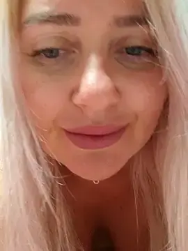 Stripchat Free Live Porn of LadyLolyPop_