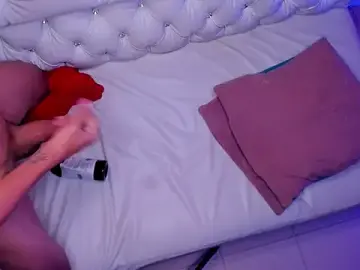 Stripchat Live Sex Cam of Shyfantasies
