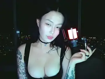 Stripchat Free Porn Cam of obeycarrienoona