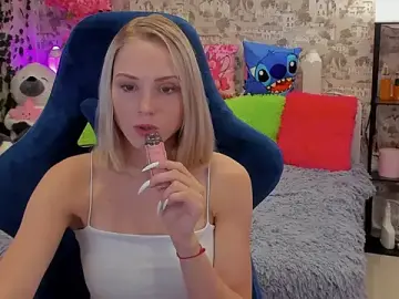 Stripchat Live Sex Cam of Gina_Gina_love