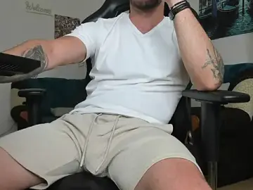 Stripchat Nude Webcam of marioslim