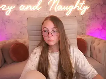 Stripchat Watch Live Sex Cams of ArrinaWairr