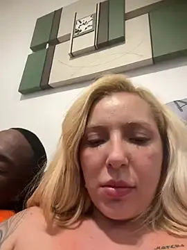 Stripchat Free Porn Cam of Juuhschmitt