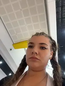 Stripchat Watch Live Sex Cams of Holy_Tereza