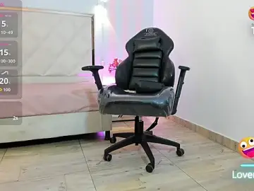 Stripchat Free Porn Cam of Victoria1_tay