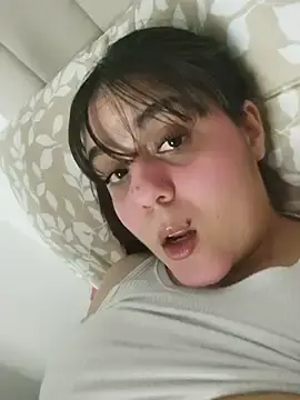 Stripchat Sex Cam of its_lauu_