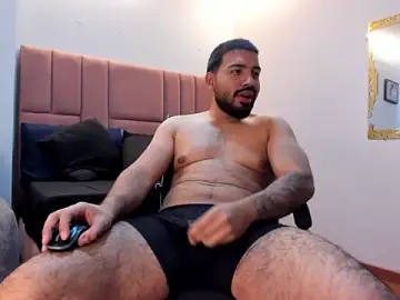 Stripchat Best Webcam of Massimo_Moretti