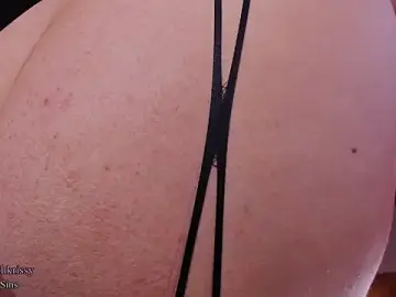 Stripchat Live Sex Cam of KrissySinsx
