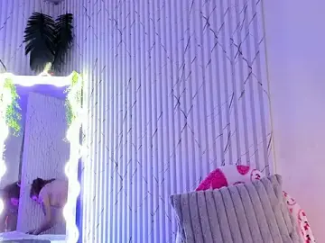 Stripchat Watch Live Sex Cams of Naomy_tay1