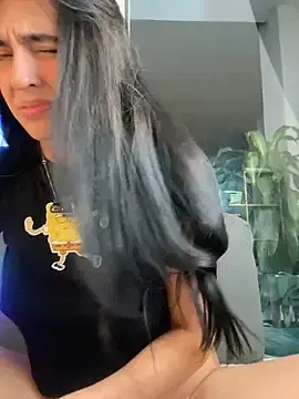Stripchat Free Porn Cam of DaphneUwu