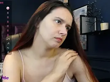 Stripchat Live Sex Cam of iris_nikhols