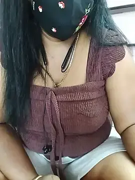Stripchat Free Porn Cam of sweetkeerthi