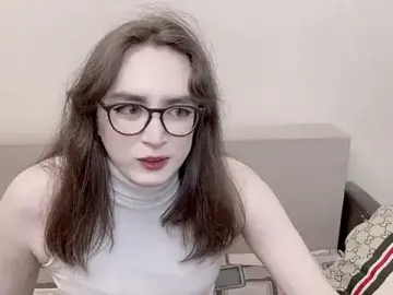 Stripchat Sex Cam of MinniMaksy