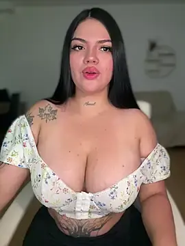 Stripchat Sex Cam of MarianDiRose