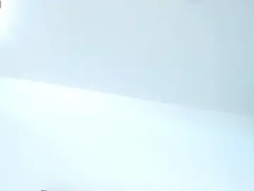 Stripchat Sex Cam of drake_brwon_23