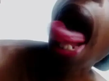 Stripchat Free Live Porn of drake_brwon_23