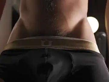 Stripchat Sex Cam of Colstorw_