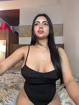 Stripchat Adult Webcam of Bombshell_Rebbecca