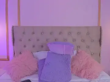 Stripchat Sex Cam of ivy__collins