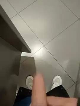 Stripchat Live Sex Cam of Damiianm