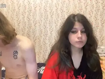 Stripchat Adult Webcam of Crystal_Love_Porn