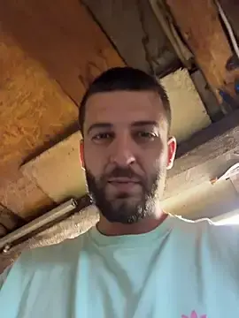 Stripchat Free Porn Cam of Pablo_Hornyguy95