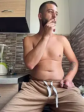 Stripchat Free Live Porn of Pablo_Hornyguy95