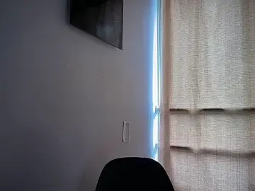 Stripchat Sex Cam of romeolovedark