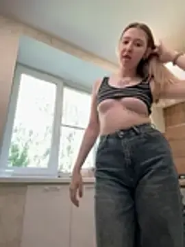 Stripchat Adult Webcam of Cum_girlss