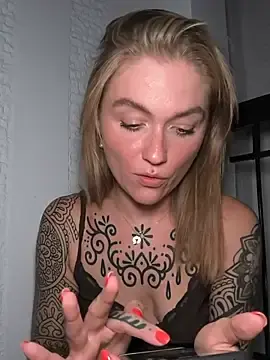 Stripchat Live Sex Cam of Goldi159