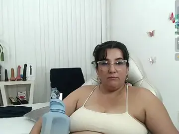 Stripchat Adult Video Chat of mom_hot__