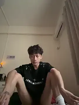 Stripchat Free Live Porn of sexyboy-3525