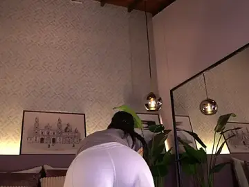 Stripchat Live Sex Cam of ElleDiane