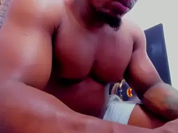 Stripchat Adult Webcam of tommike