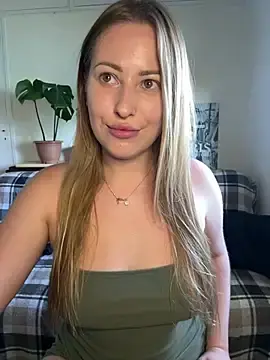 Stripchat Free Live Porn of AlisaWhite