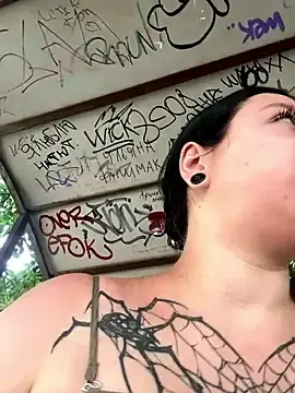 Stripchat Watch Live Sex Cams of AlishaOfThorns