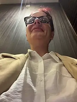 Stripchat Live Porn of NataKitten