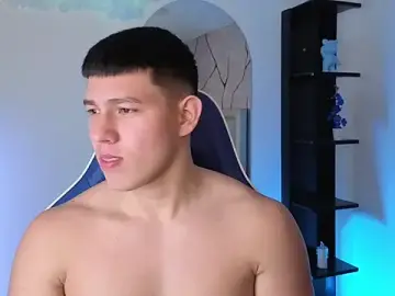 Stripchat Watch Live Sex Cams of JamesCr_