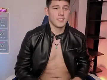 Stripchat Free Live Porn of JamesCr_