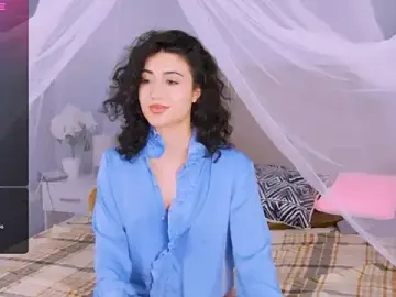 Stripchat Sex Cam of Maya_Rogerss