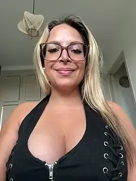Stripchat Sex Cam of AnissaHale