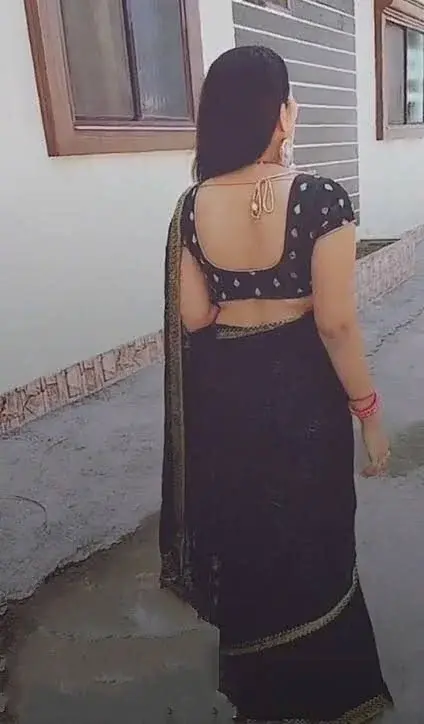 Desi_Divya999